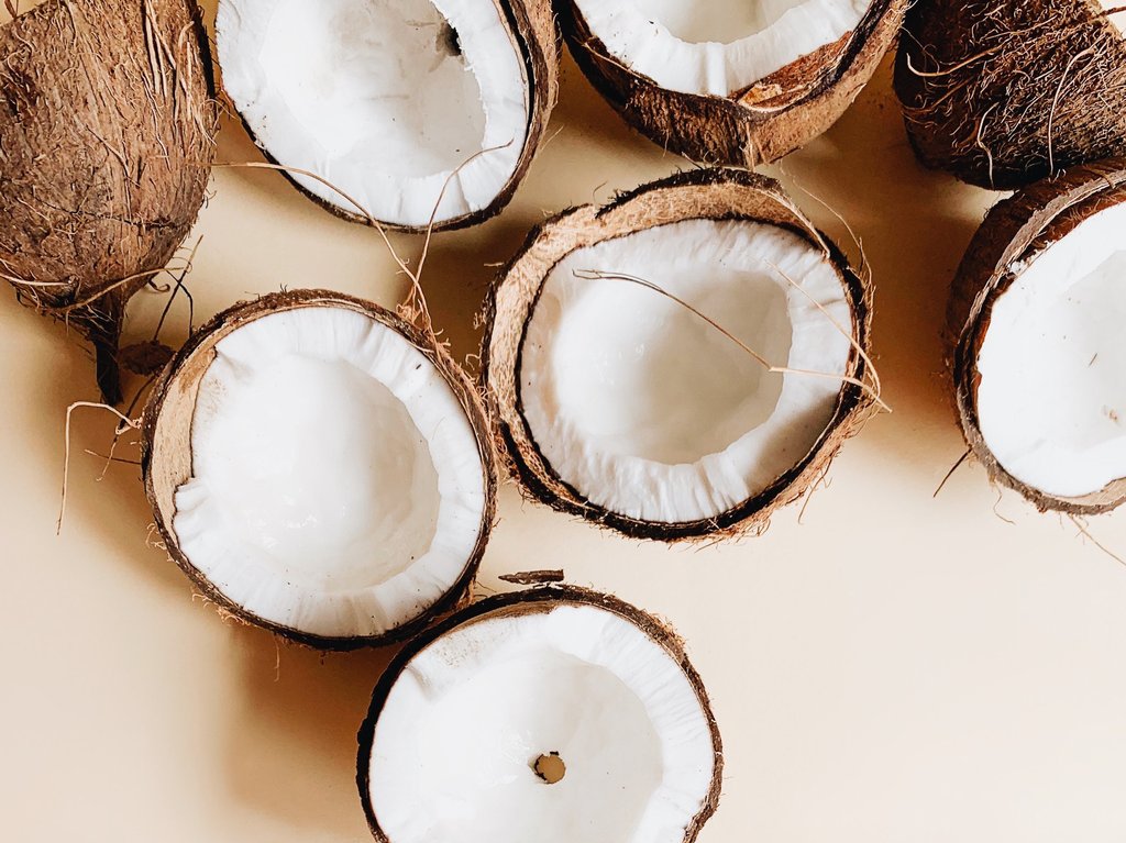 BellaAndDuke's tweet image. Medium Chain Fatty Acids (with between 8 to 12 carbon molecules in the chain)

Read more 👉 lttr.ai/XYto

#DoggyHealthHappinessBlog #CoconutOil #SaturatedFat #Carbon