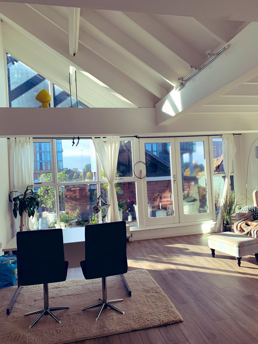 IMTravelLawyer's tweet image. New home (neighbour’s apartment) office while our bathroom is getting done.....is it acceptable to wear sunglasses inside? 🤣😎 #sobright