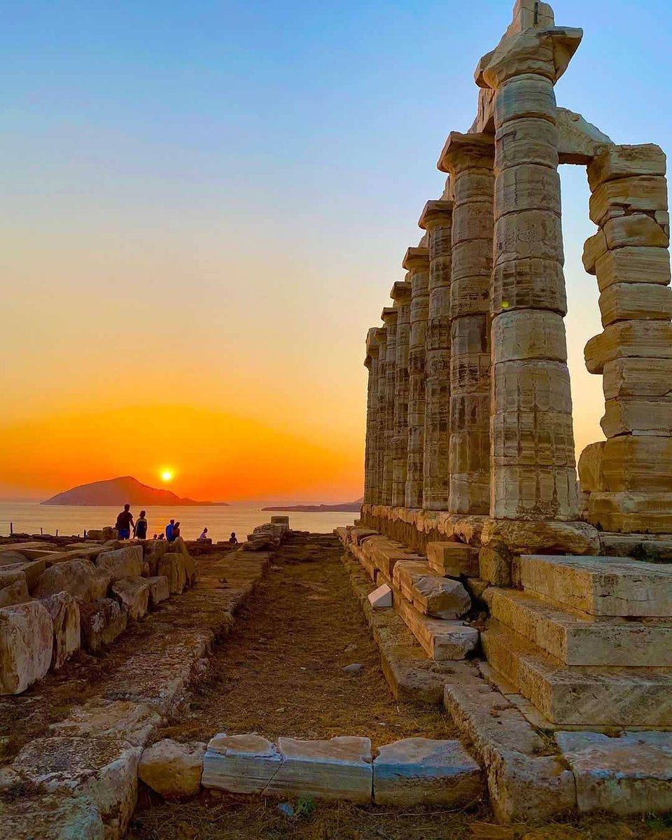 Panotamic sunset at 📍 Cape Sounion - Temple of Poseidon
📷@konstantinos_mark7

#bookgreece #wu_greece #travel_greece #instalifo #great_captures_greece #greecetravelgr1_ #loves_greece_ #greecelover_gr  #adoregreece #travel #travelgram  #greece #athens #topplacetovisit #besteurope