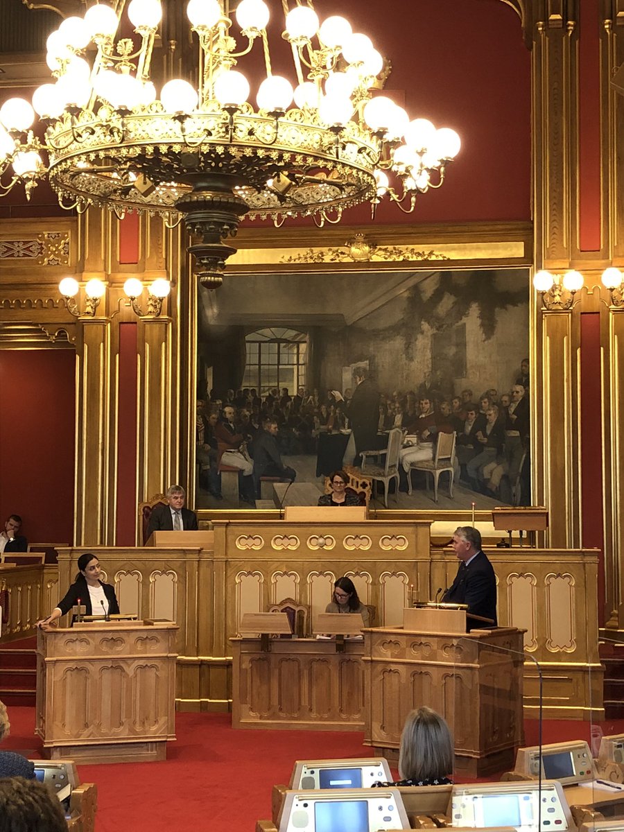 Ny rapport knuser argumentene fra <a href="/Hoyre/">Høyre</a>  om formuesskatten. Oppsiktsvekkende at Trond Helleland ikke klarer å svare når <a href="/HadiaTajik/">Hadia Tajik</a> utfordrer på Høyres viktigste sak.
