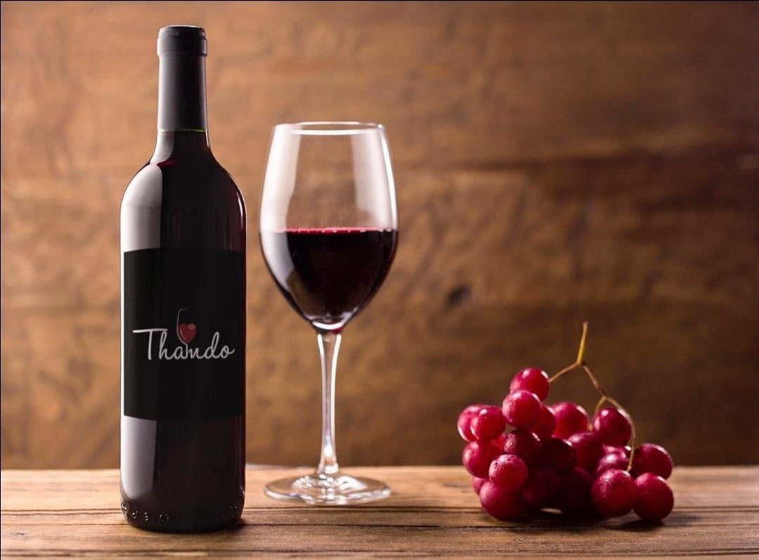 PRODUCT ANNOUNCEMENT

Red Blend Wine: well balanced structure with aromas of dark fruit and ripe berries on the nose. A blend of Shiraz and Sangiovese

#TasteExperienceDrinkLove
#BlackOwnedBusiness 
#stellenboschwine 

@NoluthandoYeni @ThandoWinery