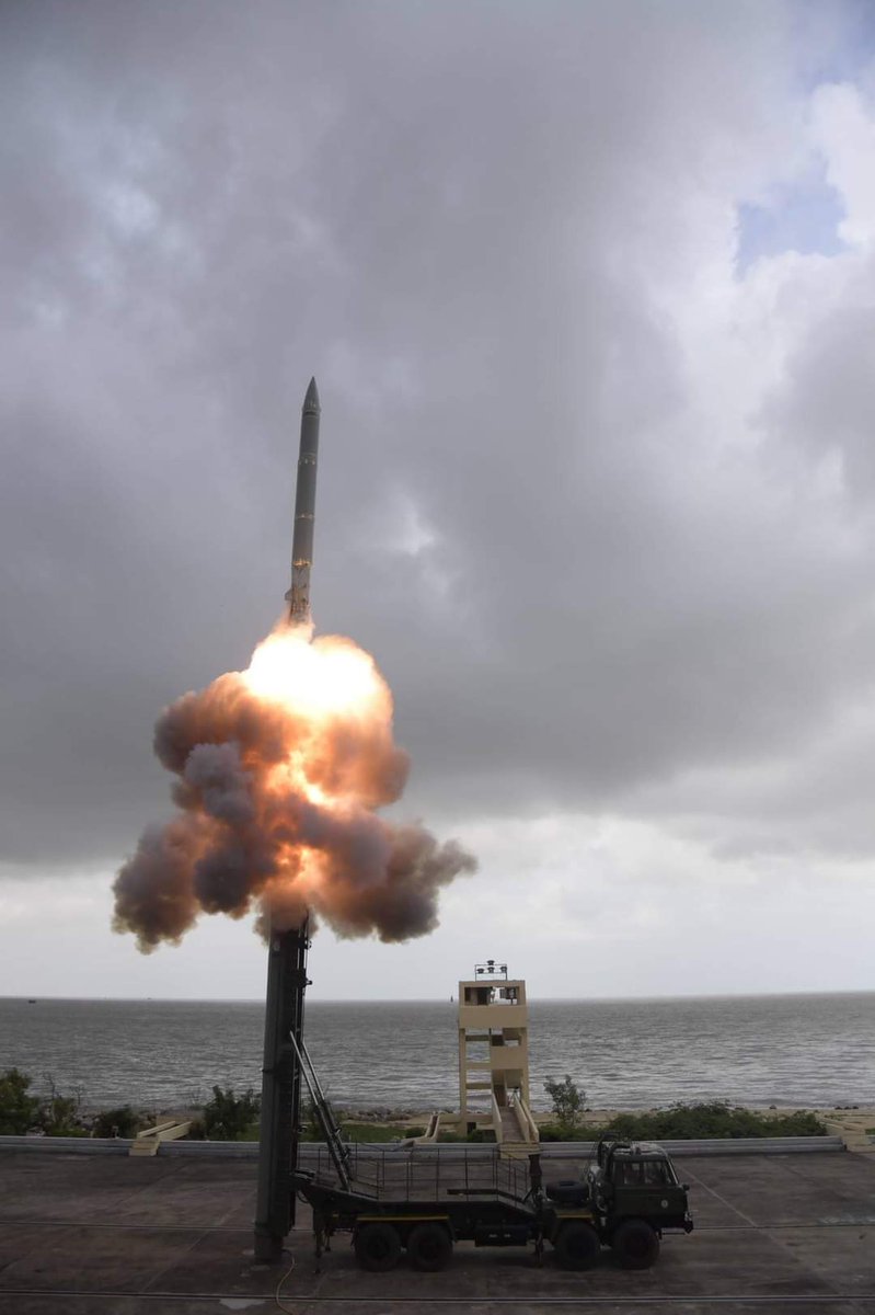tgidnib's tweet photo. DRDO India has successfully flight-tested its Supersonic Missile assisted release of Torpedo (SMART), a hybrid weapon that provides for a long-range (up to 650 km) anti-submarine capability.

#EAGLE https://t.co/QHaGhF9HXk