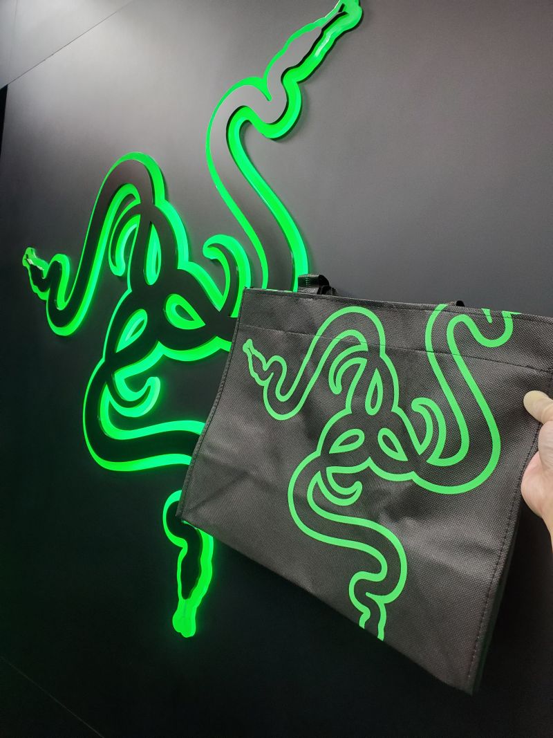 RAZER STORE】 10/7発売予定のRazer新製品購入のお客様に、ノベルティ
