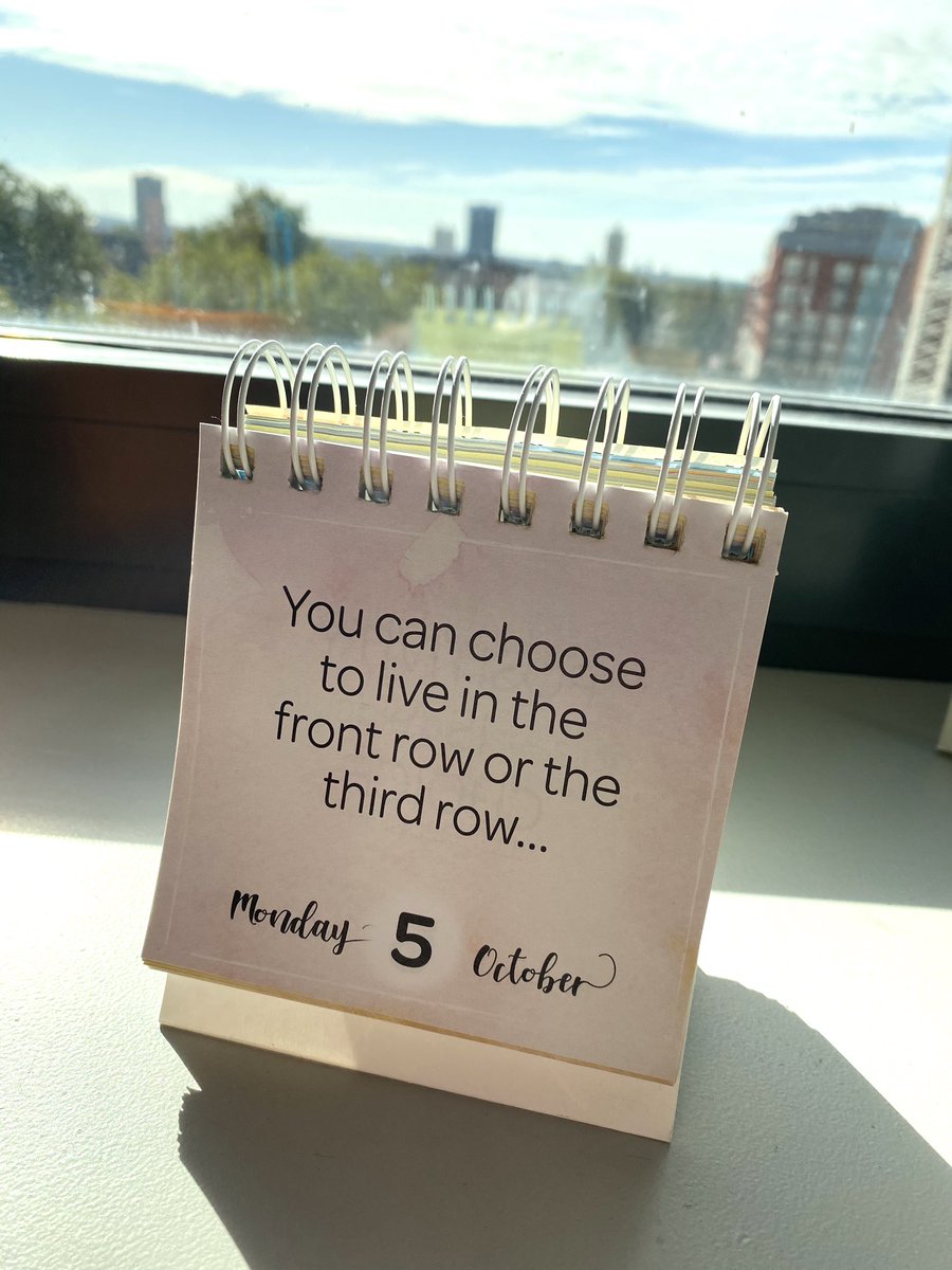 Morning from London Town! Sorry I’ve been quiet on here, been making the big move to London! 🌃

Here’s today’s quote to kick off the week, have a good one 🙌🏻