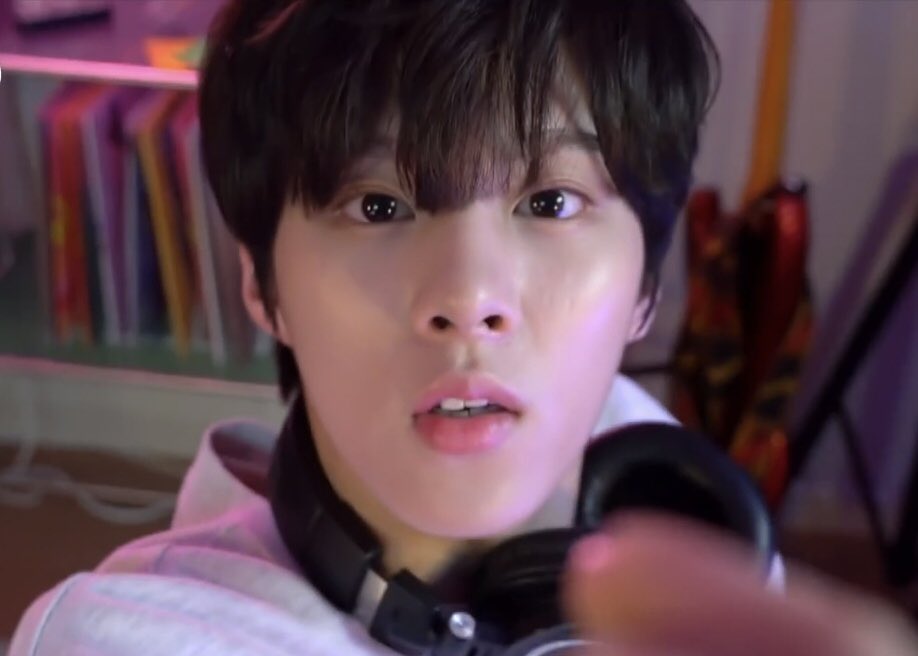 จะบ้าตายรายวัน โคตรน่ารักเลยเธอ โดนแอทแทคทุกวันวันละสามสี่รอบ ‧⁺◟( ᵒ̴̶̷̥́ ·̫ ᵒ̴̶̷̣̥̀ )