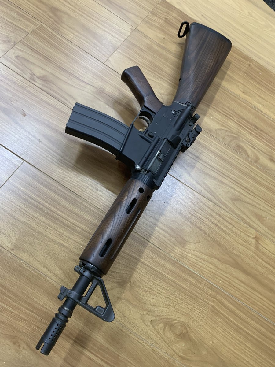 M4 MWS用ウッドパーツの完成！ストックはM16タイプです。 ハンドガード