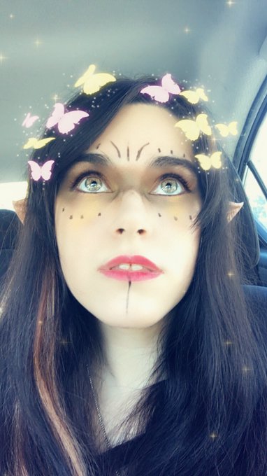 IT&rsquo;S MY BIRTHDAY!  1 like = 1 spank 1 retweet = 1 spank  Fuck me up fam. If I hit 4K followers today