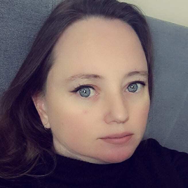 Feeling blah? Just add a Snapchat filter. Magic makeup and face-lift in one. Now I feel great! 💄 💋
*Sigh*
#filters #filters #filterselfie #selfie #snapchat👻 https://t.co/wi3kldiral https://t.co/fbGb5xeokh