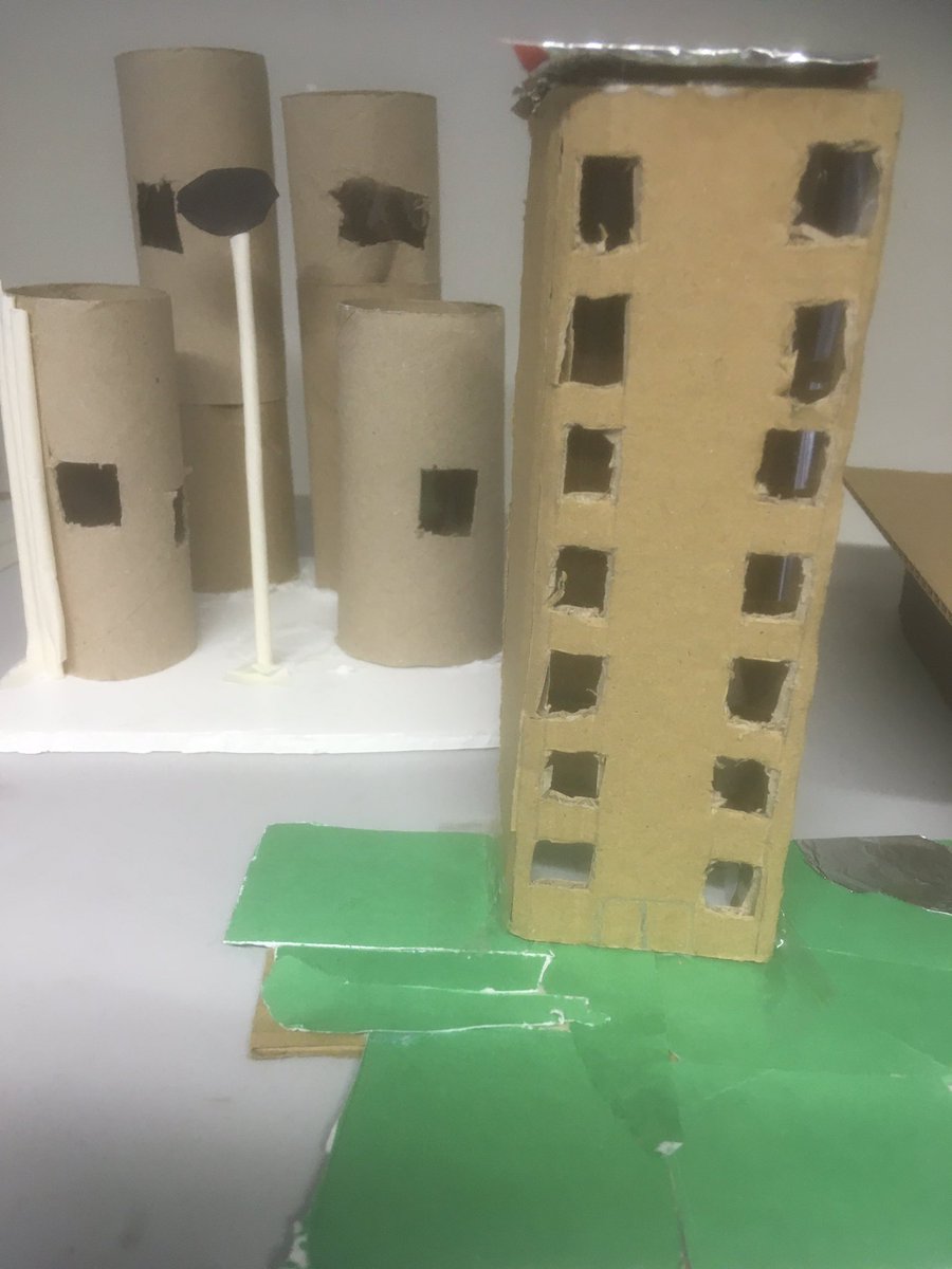 DTMelkshamOak's tweet image. Looking forward to seeing Yr 8 tomorrow to finish their #architectural models #cardmodelling @melkshamoaksch @PMelkshamoak