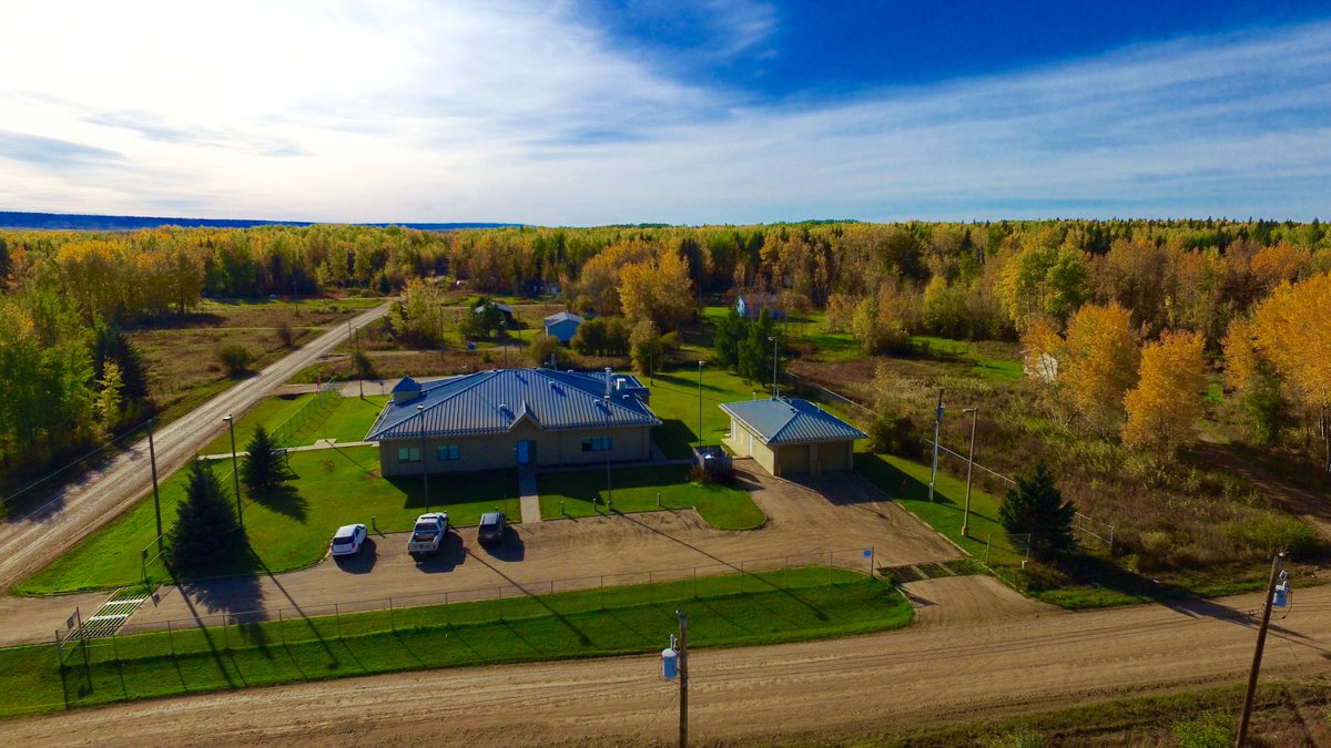 RCMPAlberta's tweet photo. Some Detachments are more remote than others, but that means there’s even more natural beauty to enjoy. This photo was taken in #Chateh a few years ago by an officer in his first couple of weeks of being posted there. #WhereWeWork https://t.co/FeaexD3kdX