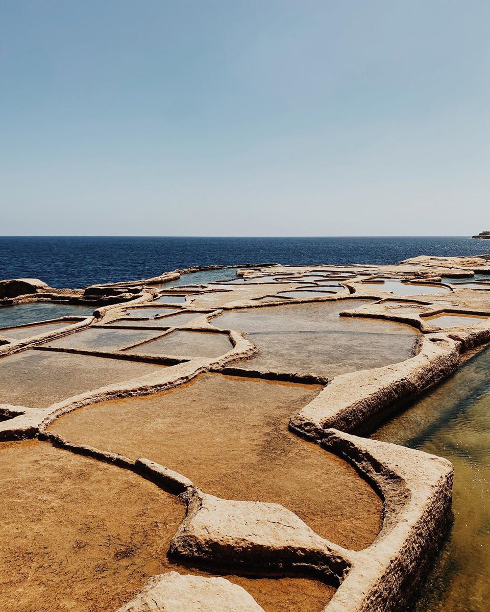 VisitMaltaUK's tweet photo. The sea has created some amazing and unique landscapes in Gozo, just like these incredible salt pans.

📷:@RealAnns

#dwerja #dwerjabay #gozo #gozoisland #gozophotography https://t.co/OwSXxAYsu2