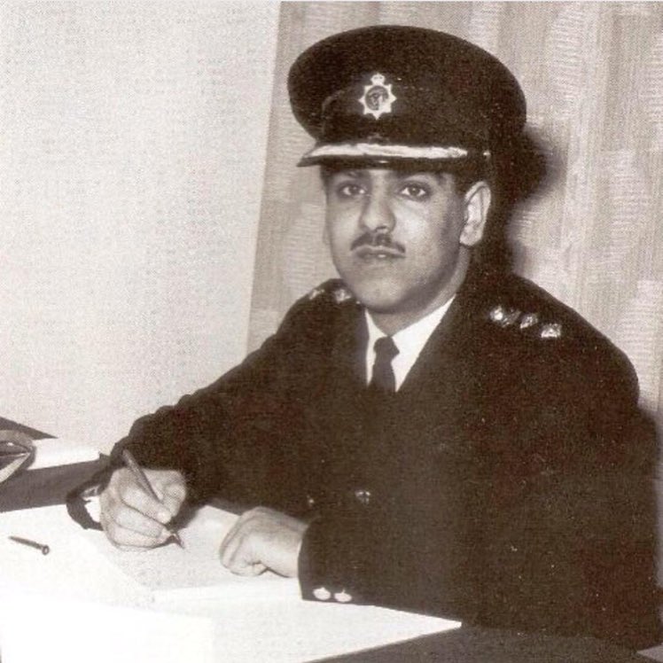 ÙƒÙˆÙŠØª Ø§Ù„Ø³Ø§Ø¨Ù‚ On Twitter Ø§Ù„Ø´ÙŠØ® Ù…Ø´Ø¹Ù„ Ø§Ù„Ø§Ø­Ù…Ø¯ Ø§Ù„ØµØ¨Ø§Ø­ Ø¨Ø±ØªØ¨Ø© Ù†Ù‚ÙŠØ¨ ÙˆØµÙˆØ±Ù‡ Ø§ÙŠØ§Ù… Ø§Ù„Ø²Ù…Ù† Ø§Ù„Ø¬Ù…ÙŠÙ„