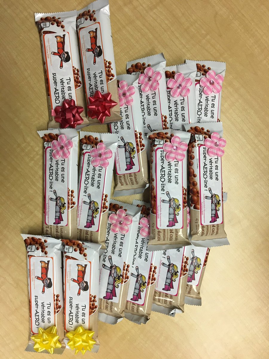 Merci à tous les super-héroïnes et les super-héros de <a href="/EECStMichel/">École élémentaire catholique Saint-Michel</a> ! Une petite friandise pour vous signifier combien vous êtes appréciés. #aero #superheros