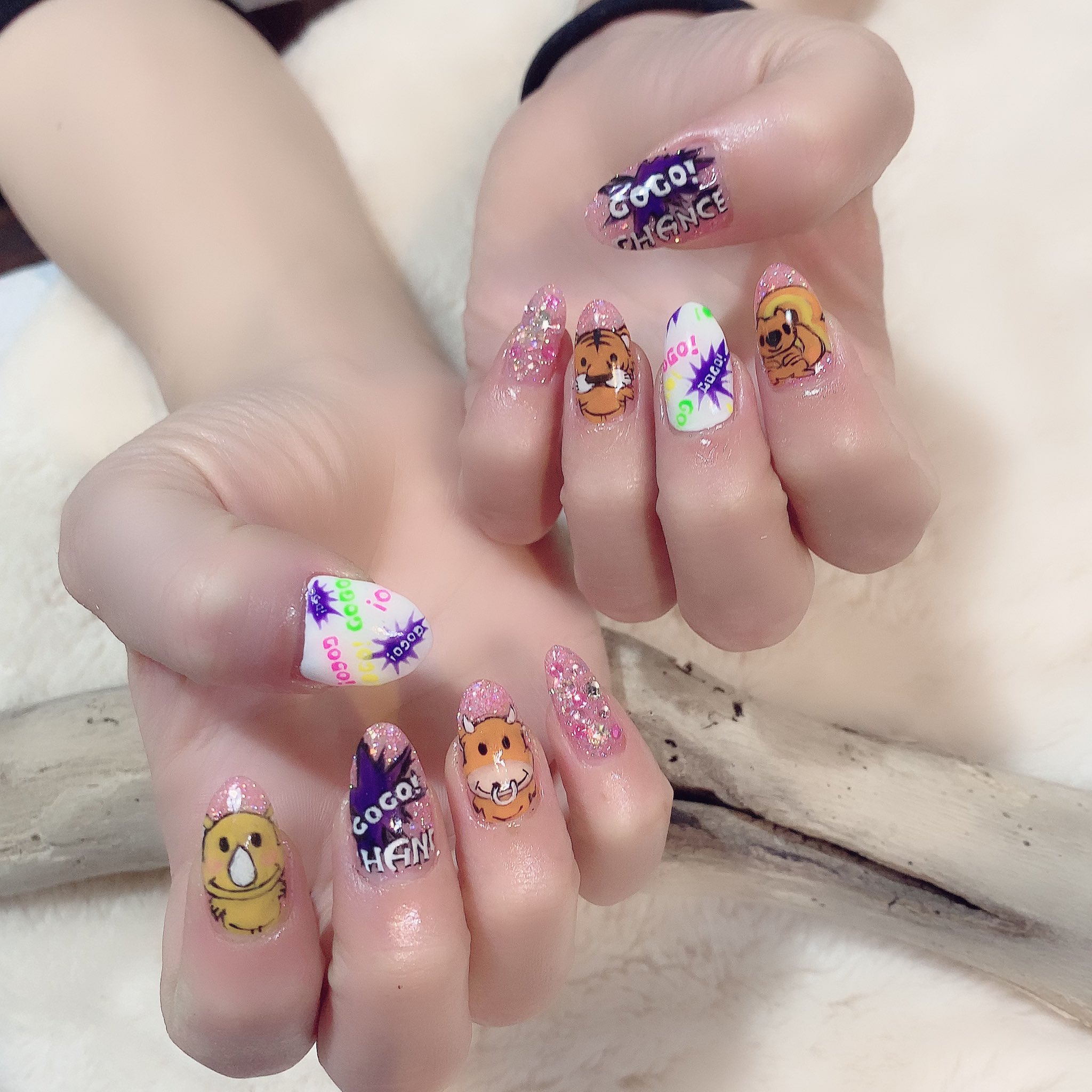 4nail ジャグラーネイル スロット台のキャラクター ツノっち オっぽ トラっぴ ベコたん ペカるgogoランプ パチンコ屋さんで働いてるお客様 スロットネイルは初めてとのこと 京王堀之内ネイルサロン 南大沢ネイル 多摩センターネイルサロン