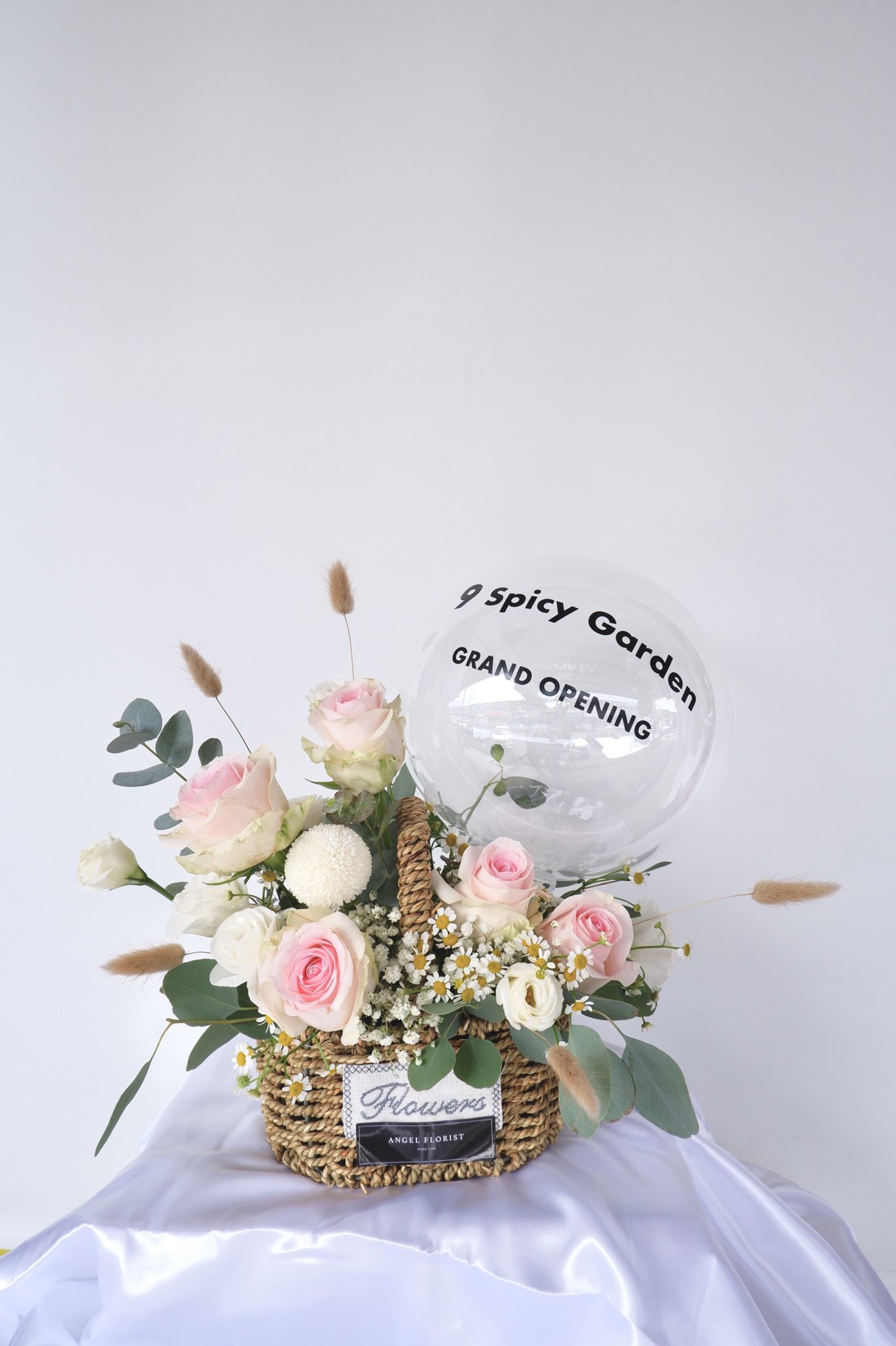 Twitter 上的www Angelflorists Com 波波球花蓝 开张花圈 花架 开张花蓝 开张花 花蓝 新款花 蓝 韩式花篮 开张三角花柱 开张三角花蓝