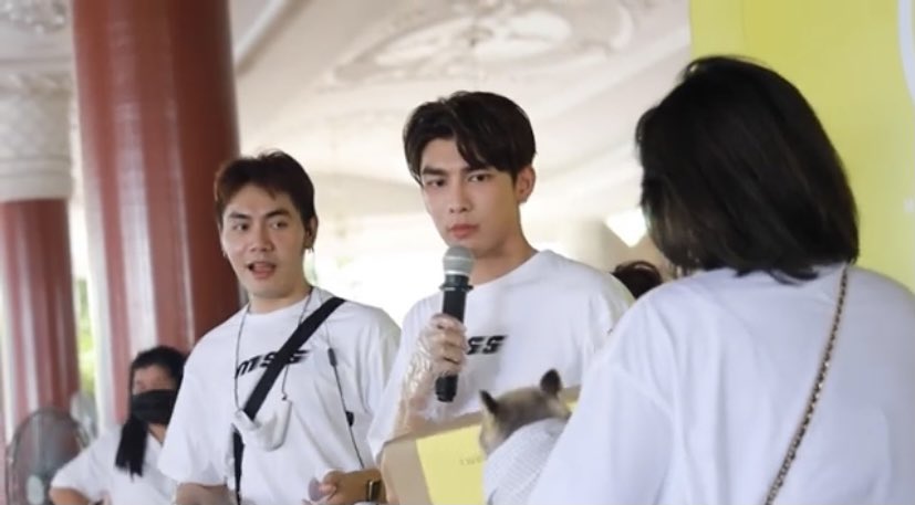 mewsuppasitfc's tweet photo. ▶ YouTube UPDATE 🙏
Support by watching, giving like and comment Ma🥳
YT: TrueVisionsOfficial
📎 https://t.co/LYNlaIAsye…
#MewSuppasit #Mewlions #MewSuppasitStudio #TrueInsiderXMSS https://t.co/dQnmaBKcwh