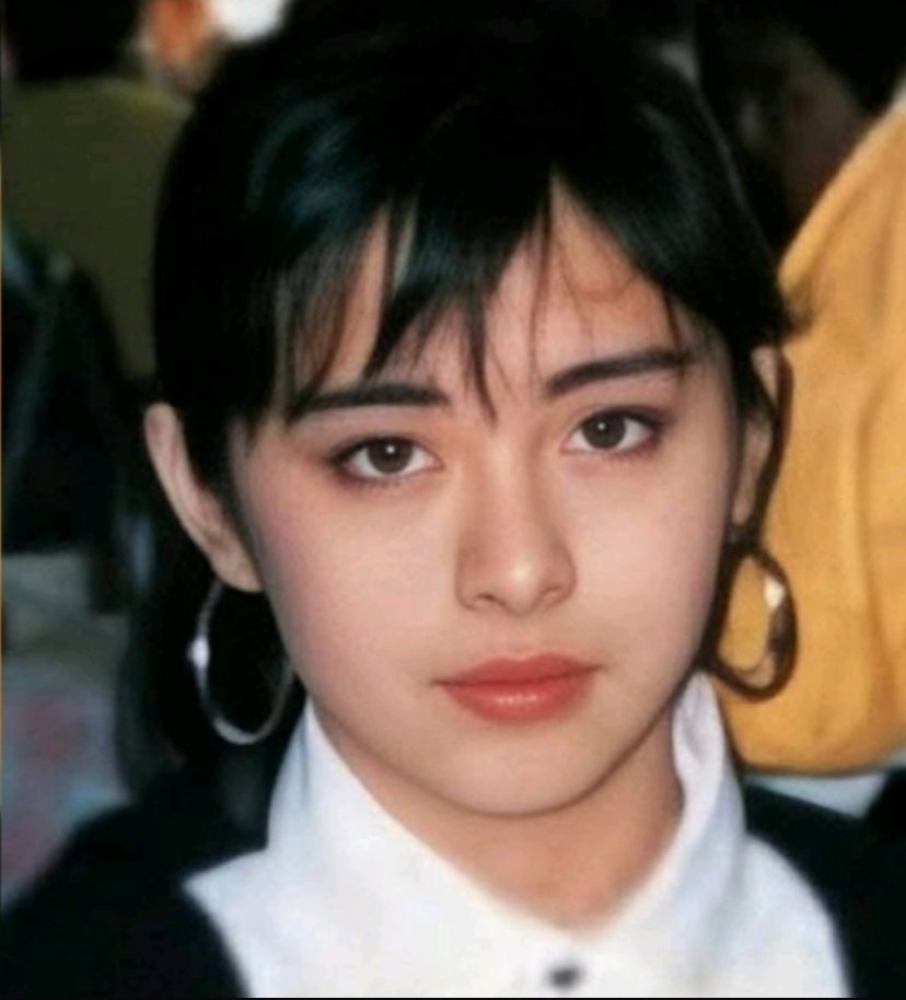 @JungkookTimes2 I searched for Joey Wong during her heyday & yeah, her Mum has a point. There's some resemblance. 😄