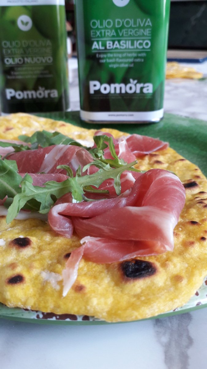 Just made these #pumpkin flatbreads. Quick to make and they taste lovely. Add your own favourite topping and a drizzle of great #oliveoil Recipe shortly on the blog <a href="/PomoraGoodFood/">Pomora</a>