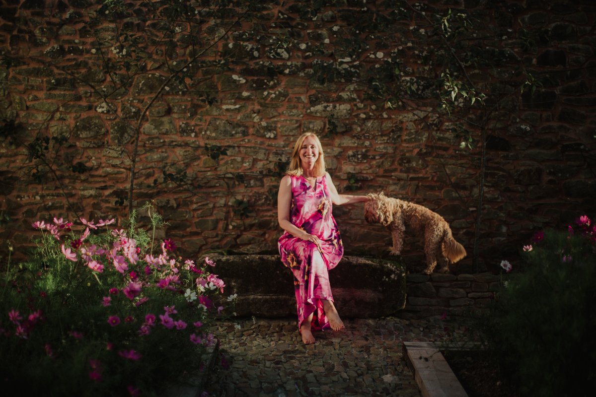 On the blog today portraits of Sasha Swire @MPWife_ for her book launch of #DiaryOfAnMPsWife by Little Brown Book Group <a href="/LittleBrownUK/">Little, Brown UK</a> 
rockrosephotography.co.uk/2020/10/05/a-s……y-of-an-mps-wife/