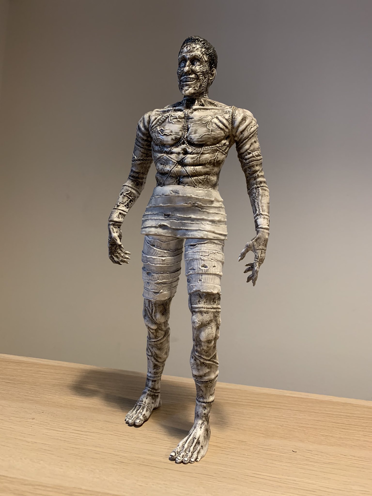 伊藤潤二 フランケンシュタイン フィギュアのモノクロ版が 来月発売されます 以下サイトで10月31日まで 先行予約を受付中です また 既に発売中のカラー版もこちらから購入できます モノクロのフランケンシュタイン も迫力 伊藤潤二 フランケンシュタイン フィギュアのモノクロ版が 来月発売されます 以下サイトで10月31日まで 先行予約を受付中です また 既に発売中のカラー版もこちらから購入できます モノクロのフランケンシュタイン も迫力
