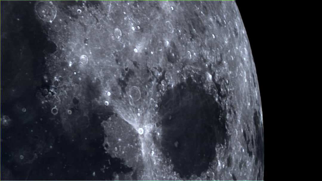 MikaelPassereau's tweet photo. Quelques détails de la Lune pris mercredi 30 septembre 2020...
#astrophotography #astronomie #planete #planetary #moon #lune #solarsystem #deepsky #c8hd #asi385
https://t.co/ZUjZxvwy9x https://t.co/pTpm8R0vMj