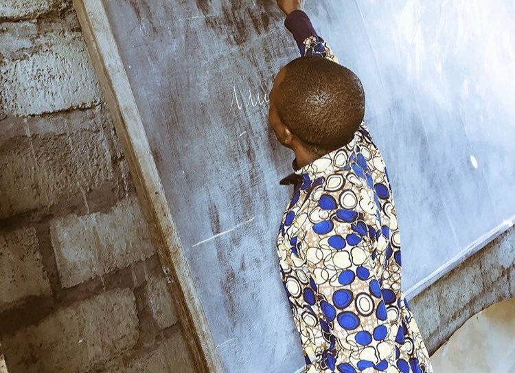 HESarlCongo's tweet photo. Happy Teacher’s Day 🔵🔴 https://t.co/EbcYhTQxAN