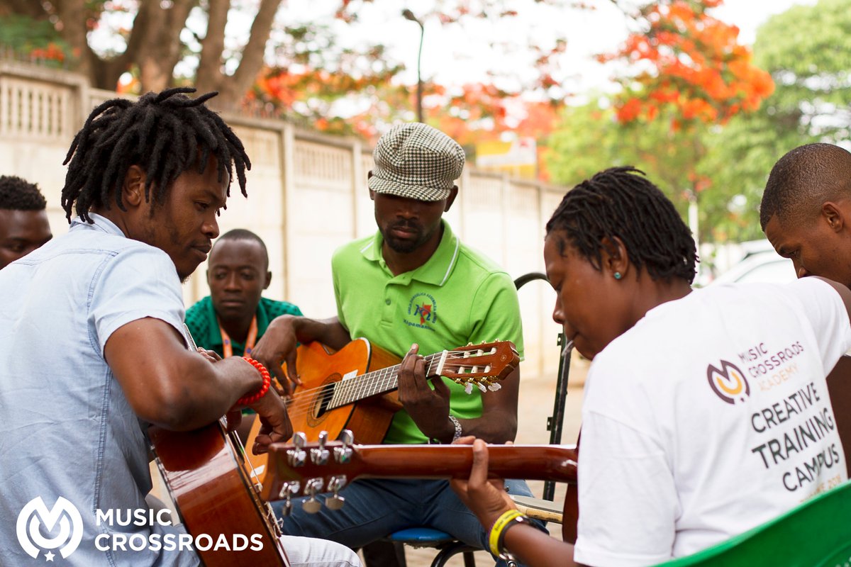 Happy #WorldTeachersDay 🧡
Today we celebrate and congratulate all Music Crossroads Academy teachers for their unmatched dedication to shape the music professionals of the future 🎶👏 
Join us in saying THANK YOU for their hard work and dedication 🧡