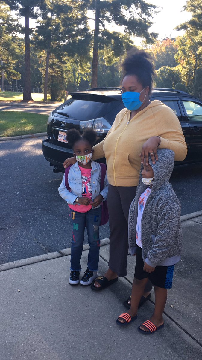 Dropping off for first day of REAL school!! <a href="/KirkmanPark/">Kirkman Park Elementary School</a> <a href="/GCS_LA7/">GCS Learning Area #7</a>