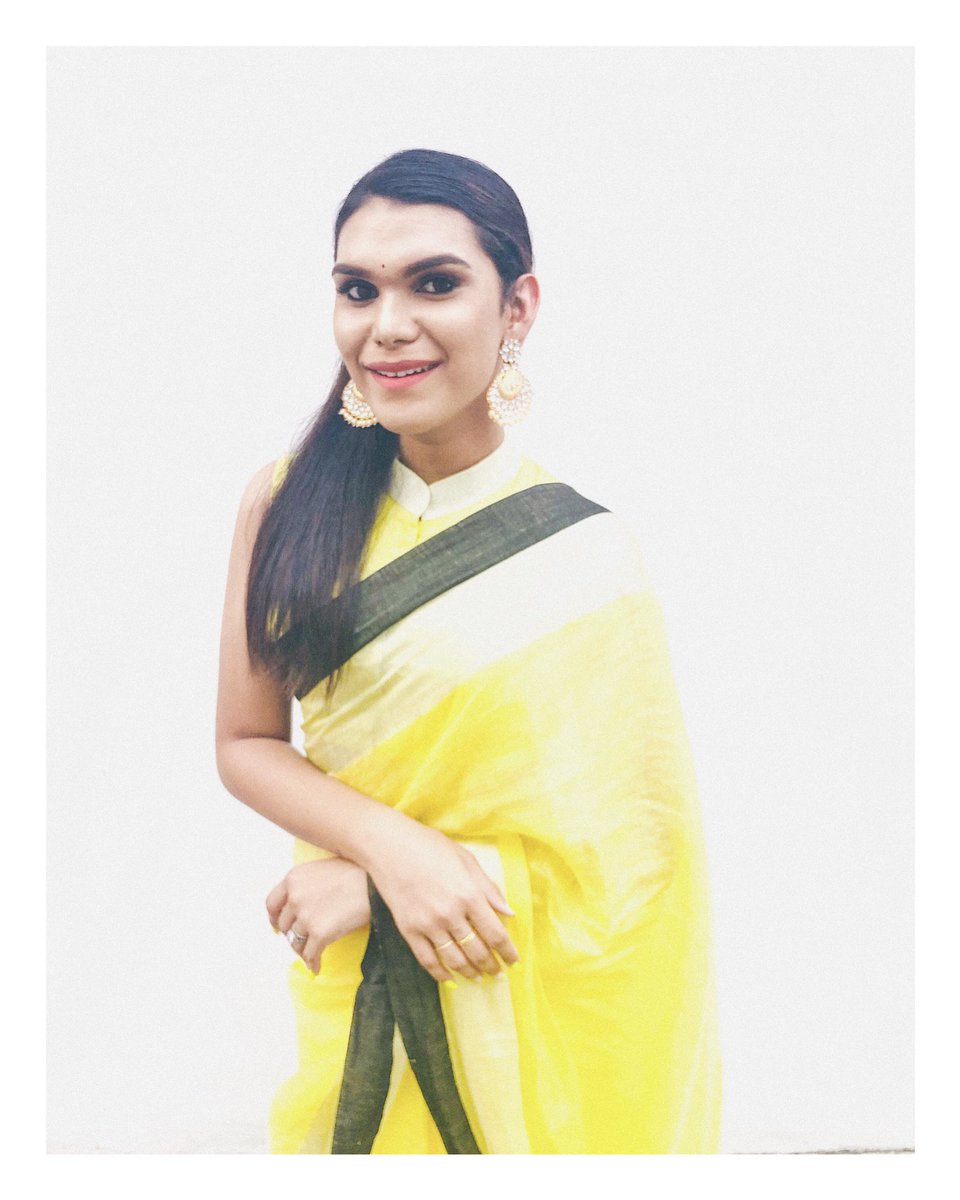 hariadrean's tweet photo. Every chapter has a new beginning! ✨
Thank you GOD for this life ♥️ #happy24thtome🎂
Wearing my ever favorite @srisamuthraboutique ✨
Just LOVE their collections,
be sure to check them out guys 💕 https://t.co/GAOLxoClMa