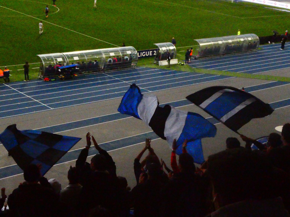 Paris FC - HAC (03/10/2020)
3-0

Toujours plus fort ! 

Malgré la limite des 1000 personnes, Charlety a été animé et réchauffé par le bloc Lutetia !

Soutenus par une belle ambiance, les joueurs ont gagné 3-0 contre Le Havre.
Réservez votre place contre Pau le 17/10/2020

UL14