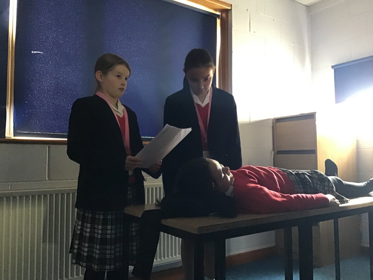 PipersEnglish's tweet photo. Spooky and atmospheric #PipersYear7 gothic storytelling in #PipersEnglish today. Channelling our inner Poe!

#PipersCommunity #PipersSenior https://t.co/HmaFAi7WAB