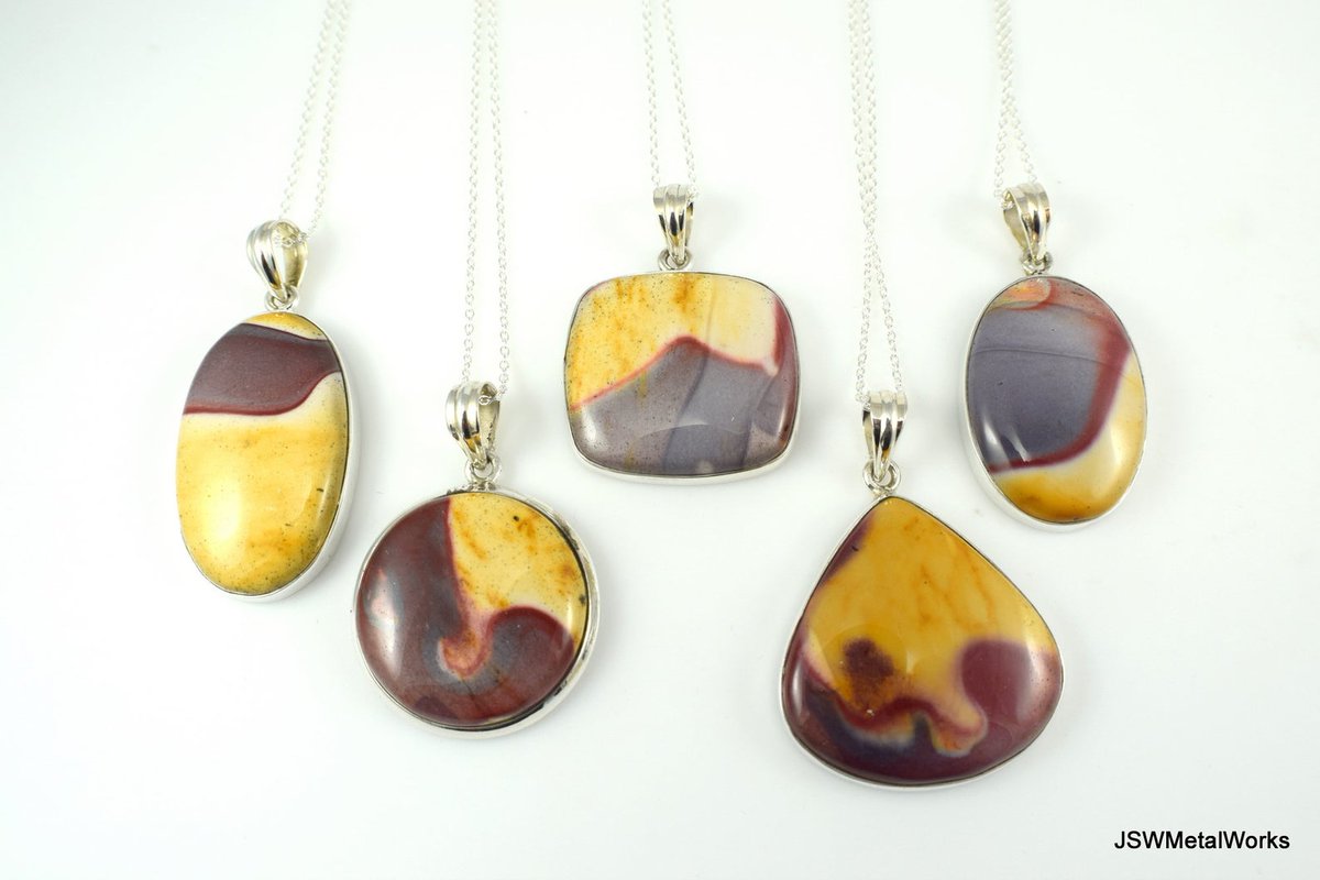 NEW: Mookaite Australian Jasper #SilverNecklace - get your #OOAK piece before it disappears!

ow.ly/T96Q50B6FAH
#silverjewelry #jaspernecklace #jasperjewelry #giftideas #giftforher #girlfriendgift #etsyfinds #etsyseller #etsystore #sellonetsy #jswmetalworks