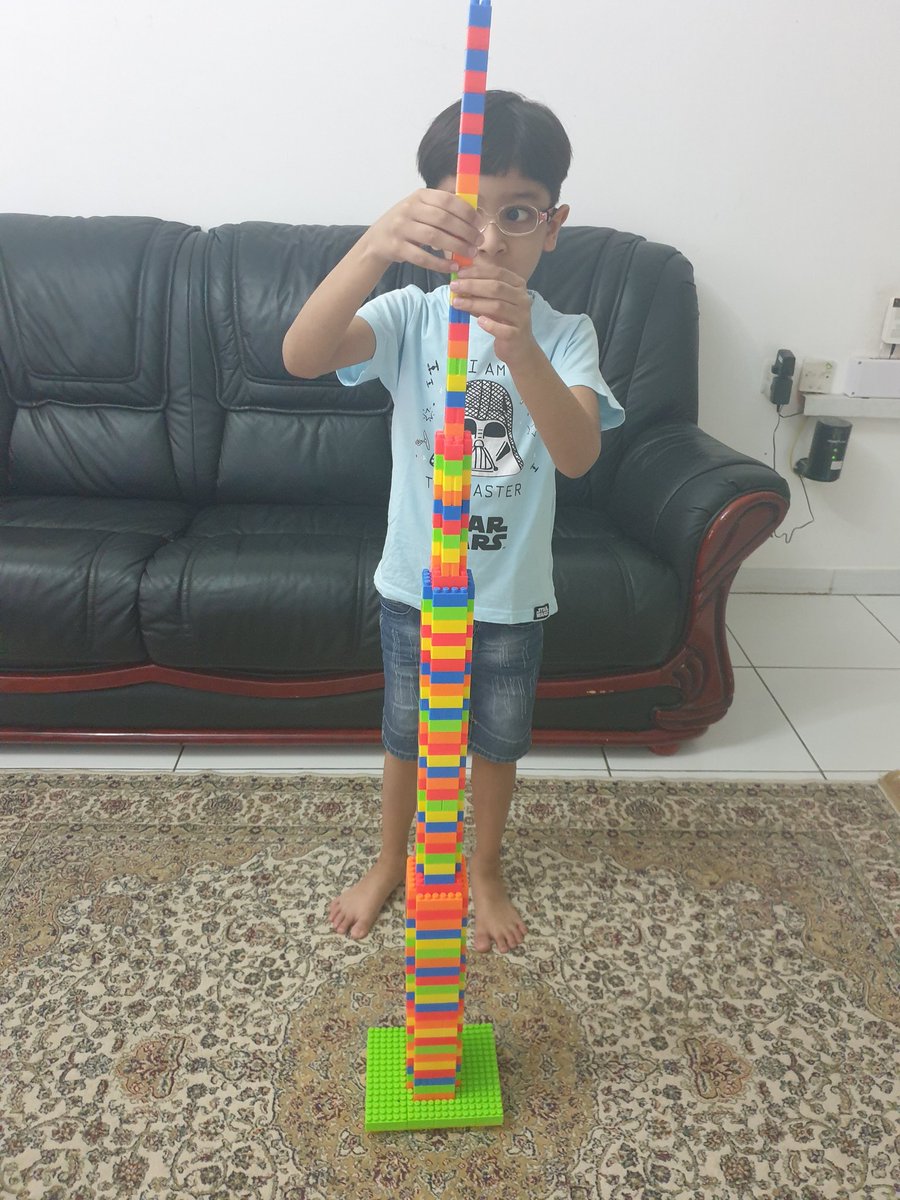AshuIqubal's tweet image. @WPS_Year1 
30 Days Lego Challenge!
#day5tallesttower
#WPSremotelearning 
#WPSStem 
#WPScreativity 
@WPS_Dubai 
This tower is taller than Sahil! 
Sahil has named it as &quot;Dubai Tower&quot;