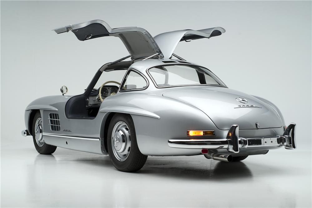 7/20The Mercedes 300SL Gull-wing. One word sums this up, elegant. Look at the curves!!!! #mercedes  #gullwing  #300SL  #top20  #cars  #classiccar  #mondaythoughts  #MotivationMonday