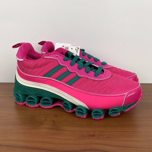 msmc92's tweet image. So good I had to share! Check out all the items I'm loving on @Poshmarkapp #poshmark #fashion #style #shopmycloset #adidas: posh.mk/gZpaNCZWkab