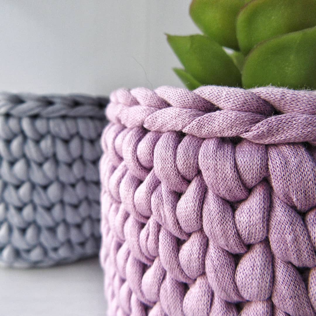 AlishacosyCraft's tweet photo. I am in love with these colours 😍 So matching together! Great as a gift for your friends and family ❣️#scandinavian #stayathome #giftideas #giftober #gifts #etsy #MakeItMeaningful @Etsy https://t.co/4PDOxIgJNU https://t.co/HCqnQAw2Q7