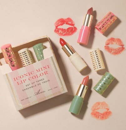 AvonRenee's tweet photo. Iconic Mini Lip Color Set  @AvonInsider https://t.co/pVUr5AMvsJ https://t.co/hYCgqKSiXc