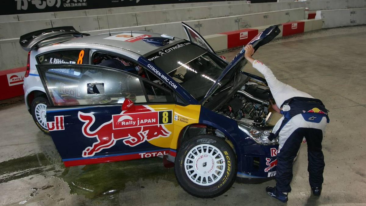 autoracing_esp's tweet photo. Apurando por encima del límite...
🚘 Citroen C4 WRC
👥 Kimi Raikkonen 🇫🇮 - Kaj Lindström 🇫🇮
🏁 Rally de Japón 2010 🇯🇵
#KimiRaikkonen #C4wrc #RallyJapan #Crash
#AutoRacingESP🔰 #MotorSport #RS #RacingCar
https://t.co/S4PPimXgOX https://t.co/tjKLe8GH46