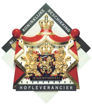 AMI_Bouwbeslag's tweet photo. Van harte gefeliciteerd @GroenhartGroup met het Predicaat Hofleverancier en jullie 100 jarig bestaan! #Jubileum #Hofleverancier #KoninklijkeOnderscheiding https://t.co/TEEDn5WiDq