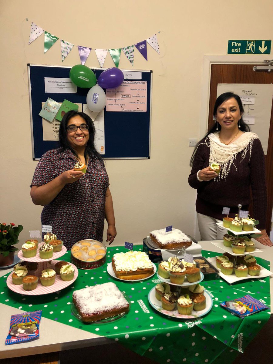 RochdaleWomen's tweet image. In addition to the services we provide across Rochdale Borough we still have time to fundraise for other vital services

Our staff baked cakes to buy &amp;amp; sell to others &amp;amp; raise over £100 for Macmillan Cancer Support

We are very proud &amp;amp; would like to thank everyone who contributed.