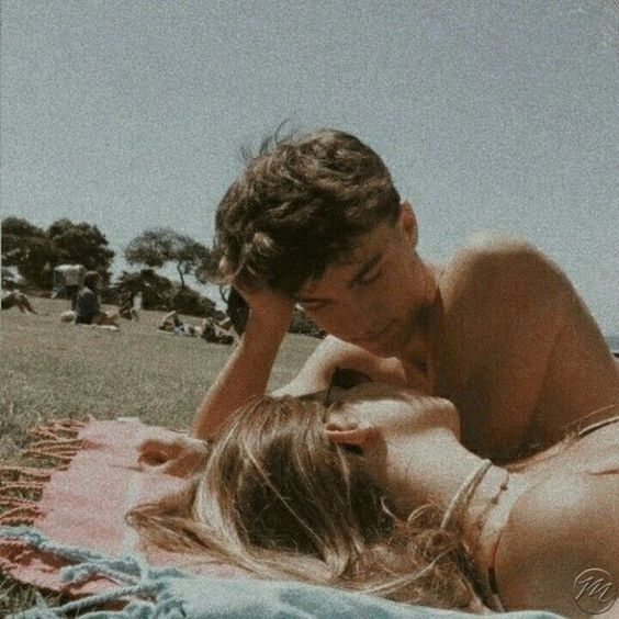 bana sen gibi bakmadı kimse sen nereden çıktın geldin