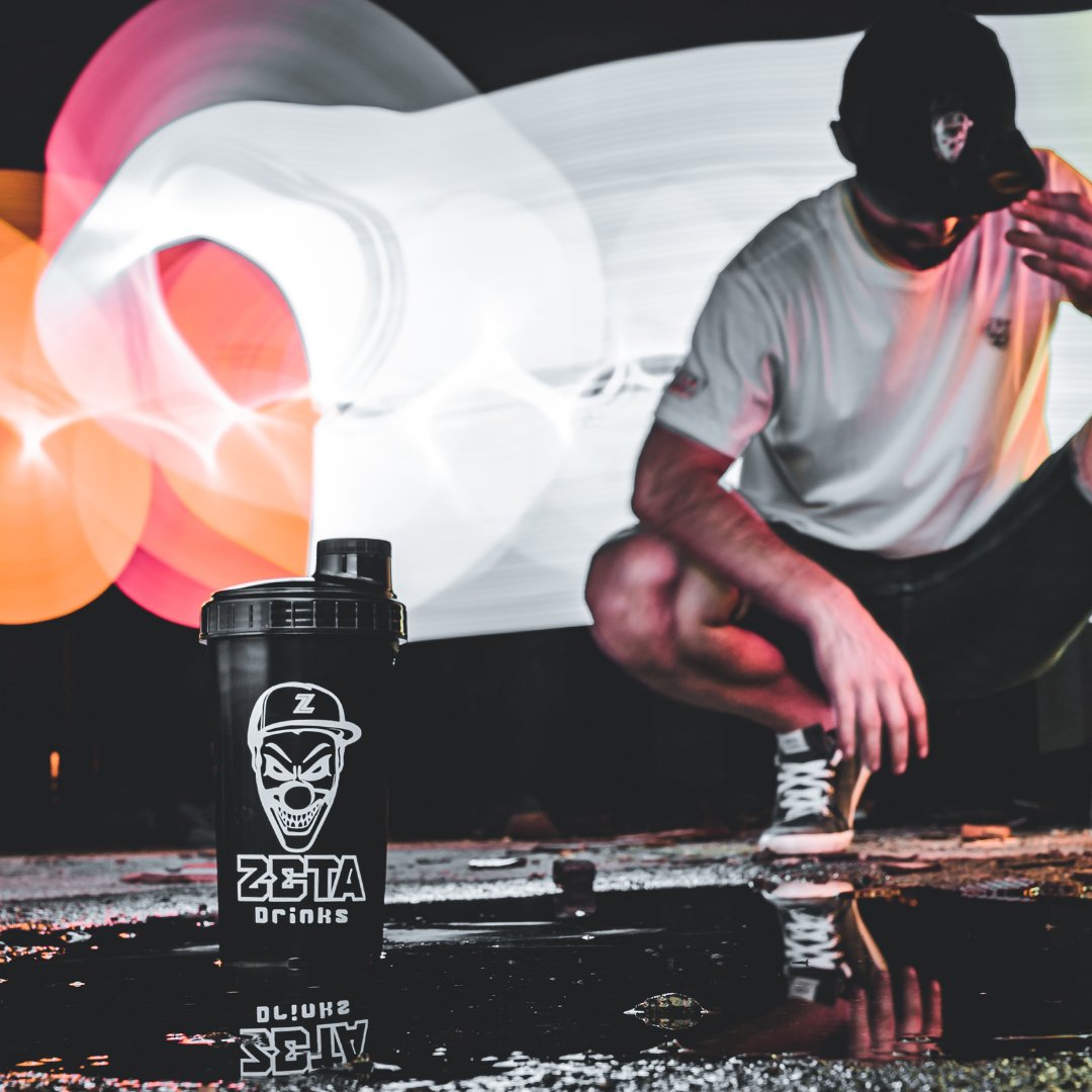 zdrinksenergy's tweet photo. Black and White 🔥🔥
Fotografía y edición: @kukfilmsproductions
#cosasdegamer #juegosdigitales #generaciongamer #gamerofinstagram #gamer4life #instagamerspain #videojuegos #lanzamiento #shaker https://t.co/W3Jq3FMLZe
