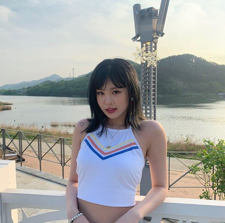 soojin from (g) - idle