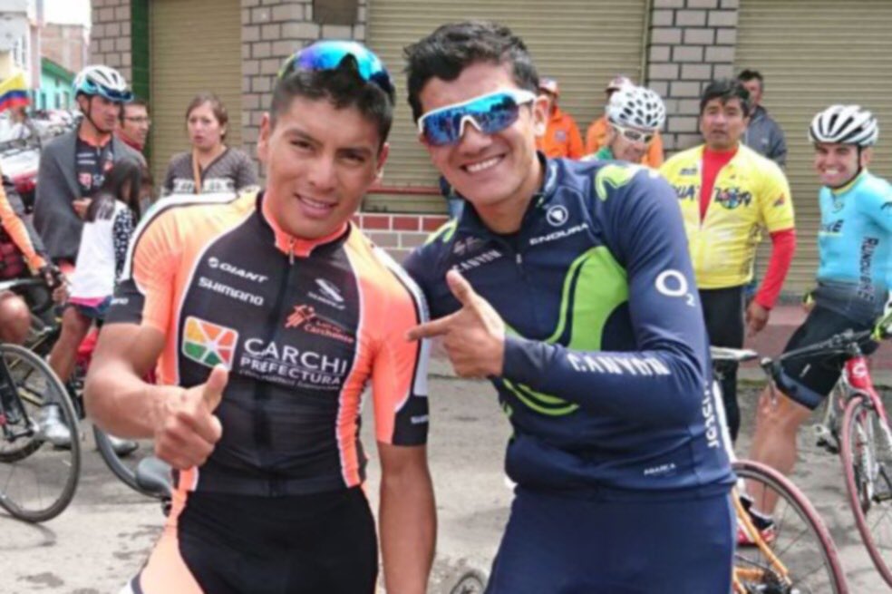 santiagobucaram's tweet photo. Jonathan Caicedo y Richard Carapaz, ambos de Carchi y nacidos solo con 31 días de diferencia. Una gran amistad que nació por el ciclismo desde que empezaron juntos a los 15 años. Más deportistas así necesita niestro país. ¡Trabajadores, humildes y ganadores! 🇪🇨 https://t.co/WVhZJW30ye