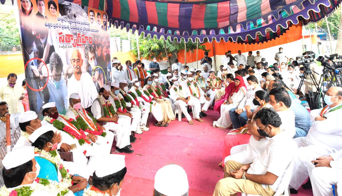 Glimpses from today's Satyagraha Deeksha at Gandhi Bhavan.

#SatyagrahaForOurDaughters