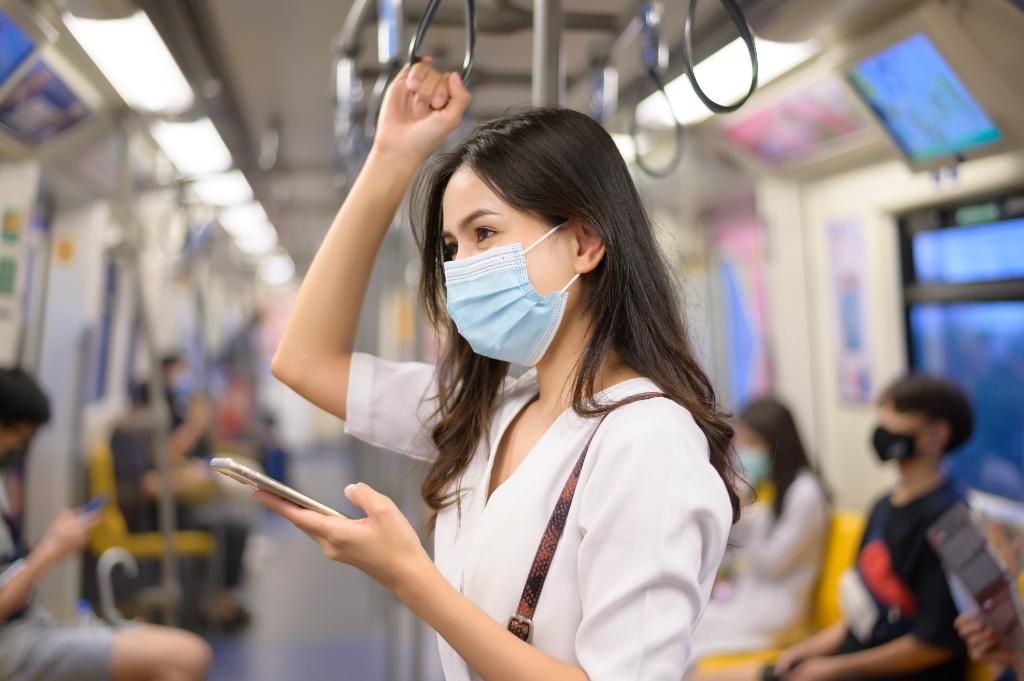 Mobility-as-a-service #MaaS can help steer traffic flows &amp; minimize infection risks via
🤳 contactless payment
 🌡️ temperature monitoring during boarding
💺 Occupancy Analytics etc.
#SIEx member @wswmuc on how #Mobility will look like in the #NewNormal. sie.ag/36yxHm4