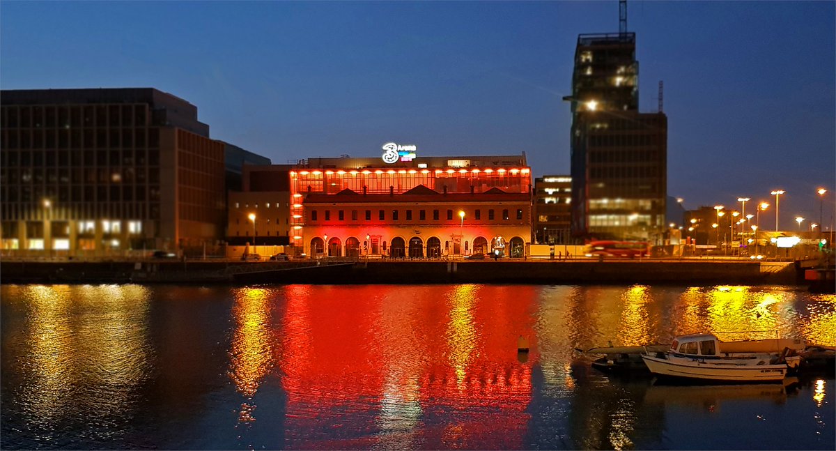 To show our support for @DubFireBrigade and Fire Safety Week, our venue will light in red from tonight until 11 October. 

#SeeRedSTOPFire #FireSafetyIRE #20FSW #STOPfire #SmokeAlarmsSaveLives