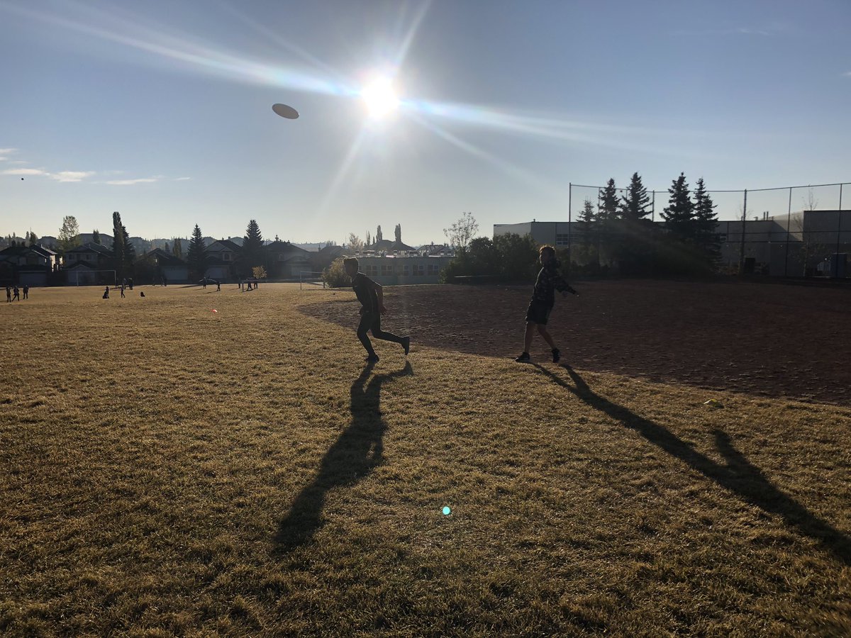 TMC_PE's tweet photo. Beautiful morning for some Ultimate Frisbee #PE #GoTitans https://t.co/4RdTDUxTwu