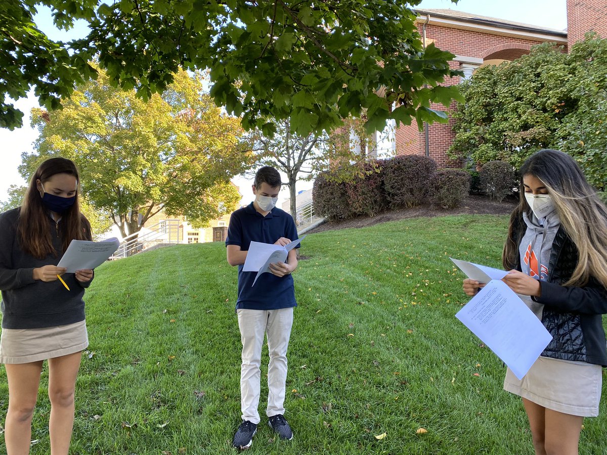 McDonoghSchool's tweet photo. Honors Bio, Spanish II, and Honors English are taking advantage of this beautiful fall day to #learnoutsidetheclassroom. #800acresofopportunity https://t.co/0nST6tMmbK