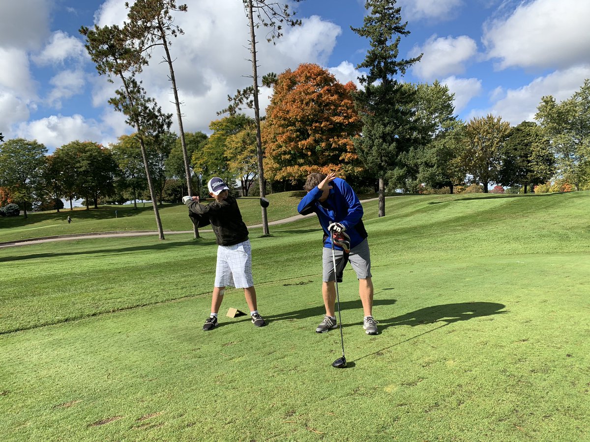 unitedwaygh's tweet photo. @terrapureenv has got their scorecards ready!
 
Thanks for joining us at the Mayor Rob Burton Invitational Golf Tournament! You are helping our most vulnerable community members who continue to face significant barriers during this pandemic. #LocalLove

@GlenAbbeyGC https://t.co/2KXvqBdrrk